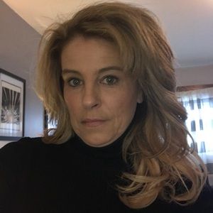 Meet your Posher, Adina